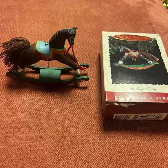 Hallmark ornament Collector series Rocking Horse #14 year 1994 - Picture 3 of 4